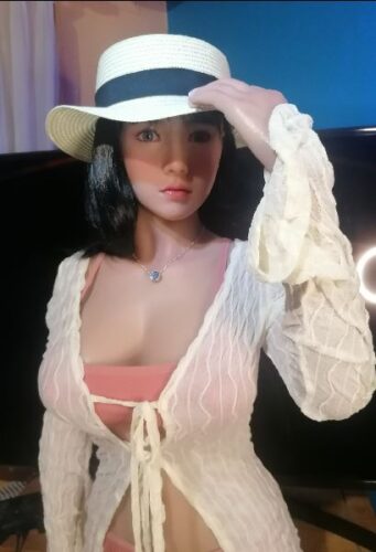 Lifelike Life-size Silicone Sex Doll Belen 160cm photo review
